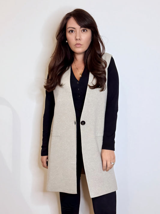Gilet lungo in maglia sabbia
