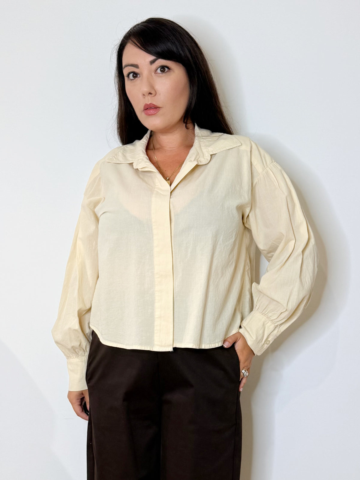 Scamicia svasata 100% cotone crema