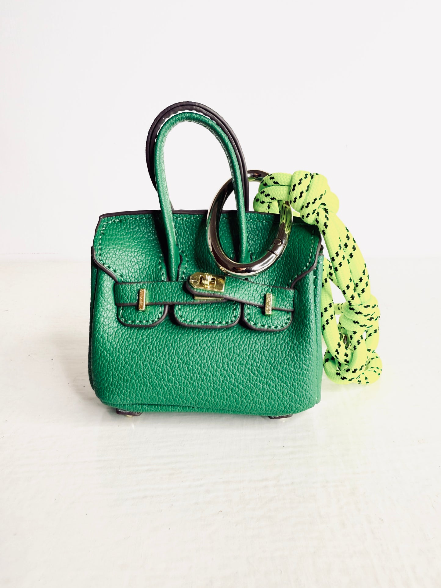 Charm per borsa verde